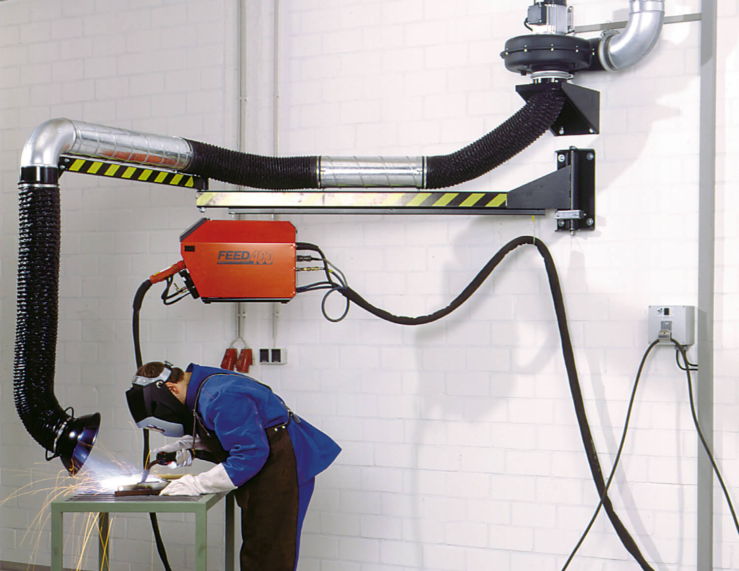 Kellys Welding - Teka Fume Extraction - Suction crane